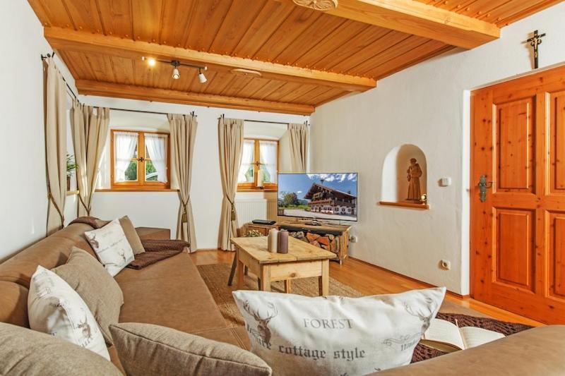 Gaestehaus Menkenbauer Ruhpolding Exterior photo